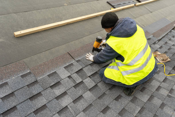 Best Commercial Roof Installation  in Cedar Grove, WI