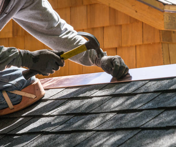 Best Flat Roof Repair Services  in Cedar Grove, WI